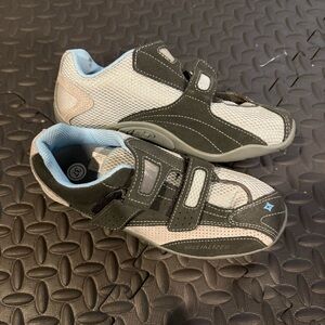 Specialized Women's Gray and White Velcro Cycling Shoes.Note 1 Stain Pls See Pic